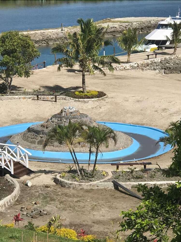 Hotel Dua Dua Beach Resort