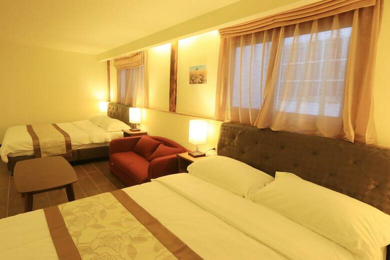 Hotel Buda Banai Homestay