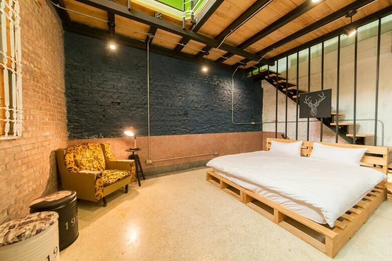 Hotel Lucky 1960