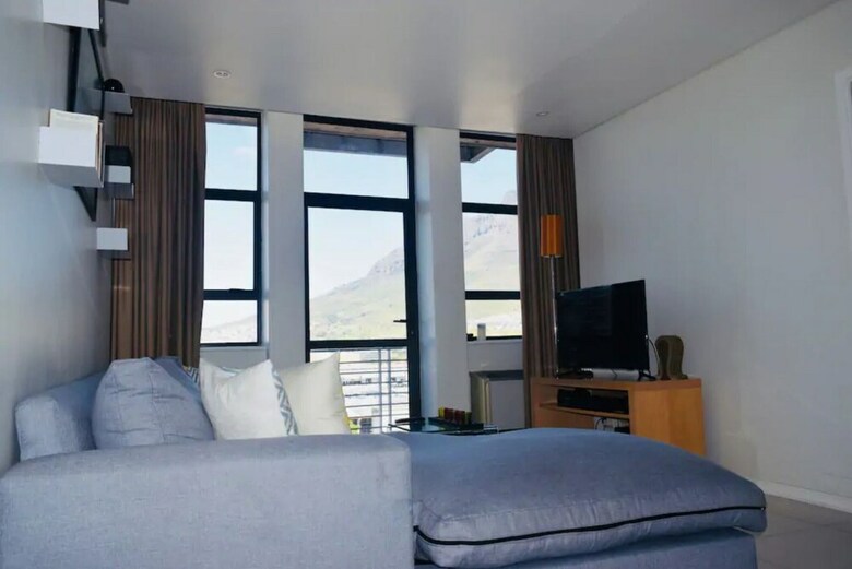 1 Bedroom Apartment In City Centre