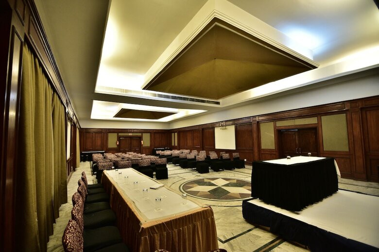 Hotel Country Resort By Ahrpl - Katra