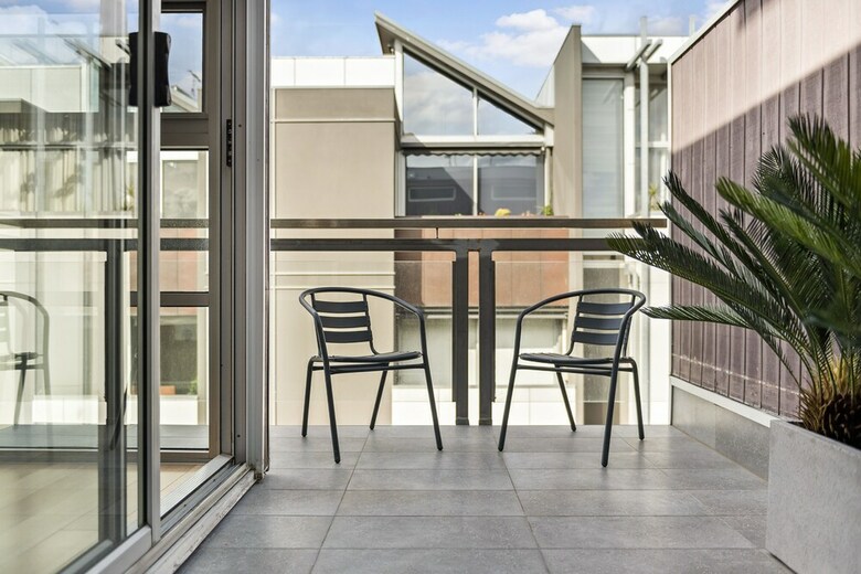 Hotham, 2bdr North Melbourne Apartment