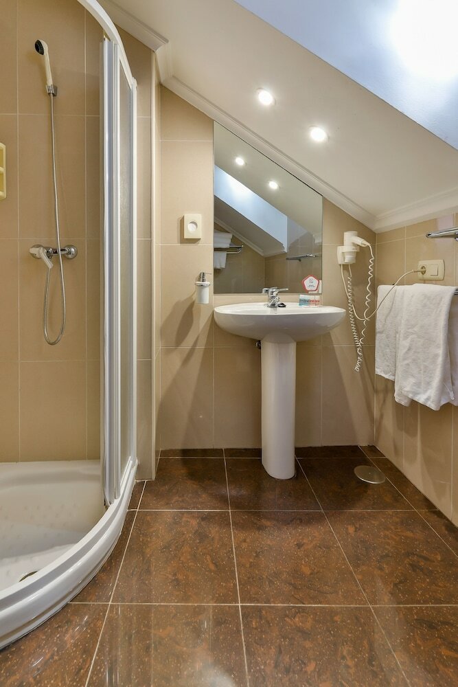 Hotel Oyo Puerto de Cand�s