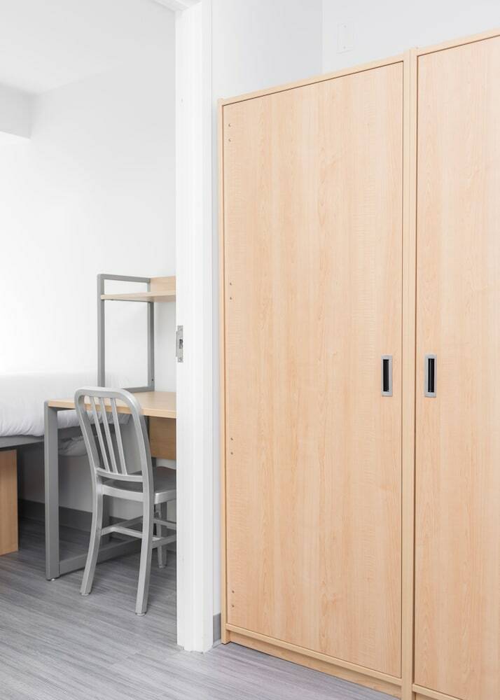 Apartamentos Campus1 Mtl Student Residence
