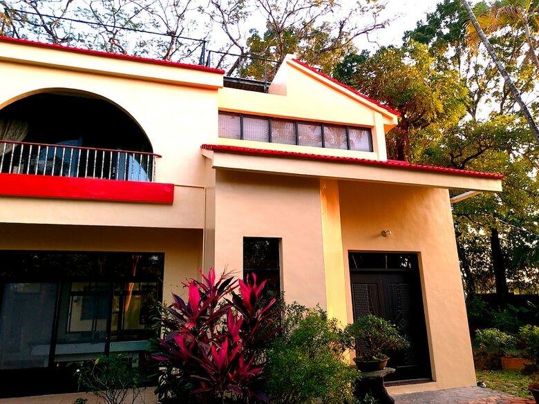 Bed & Breakfast Luisa & Jack's Home