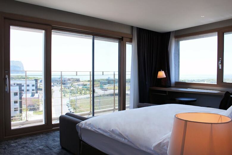 The Best Jeju Seongsan Hotel