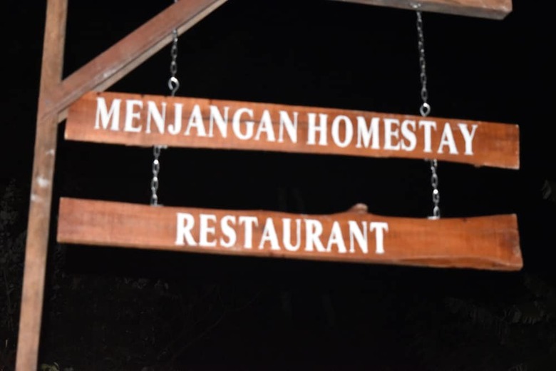 Hostal Menjangan Homestay