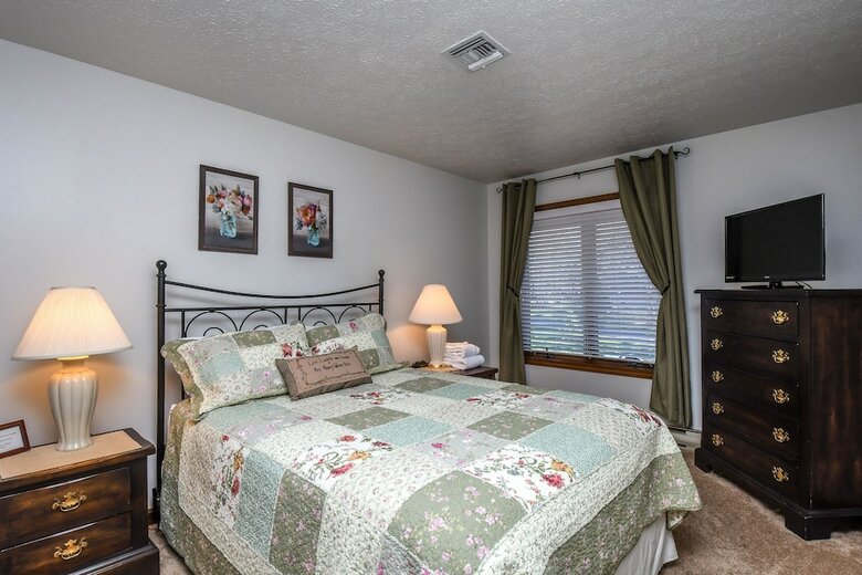 Quiet Reflections 3 Bedroom Townhome