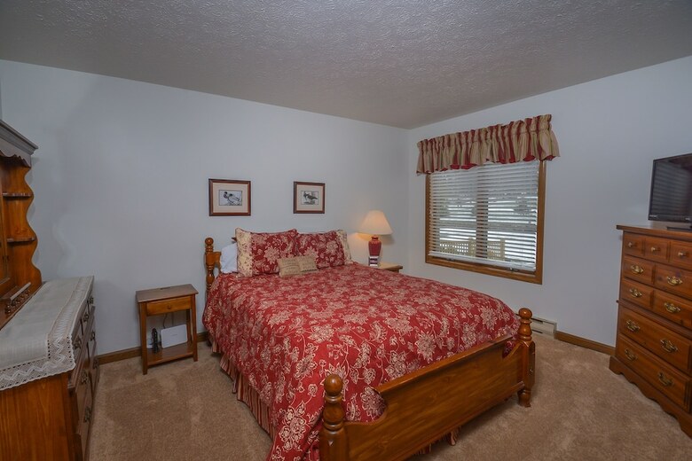Quiet Reflections 3 Bedroom Townhome