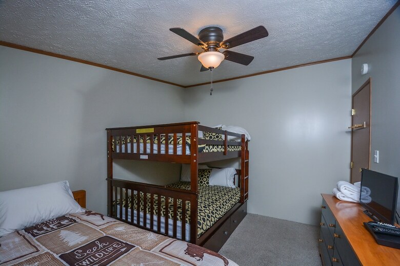 Knotty Pines 3 Bedroom House