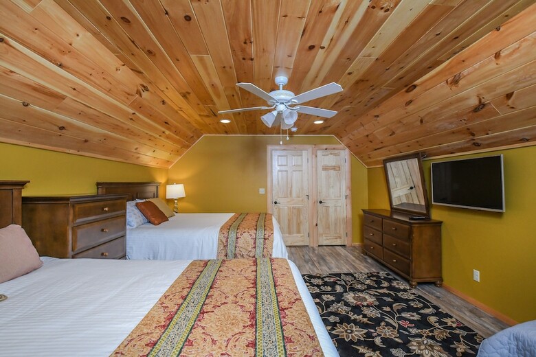 Sheba Snow 5 Bedroom House