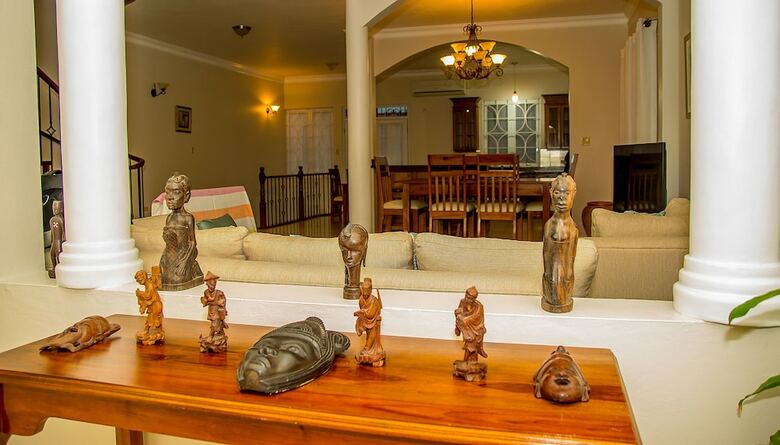 Apartamentos 3 Bdrm Town House At Runaway Bay