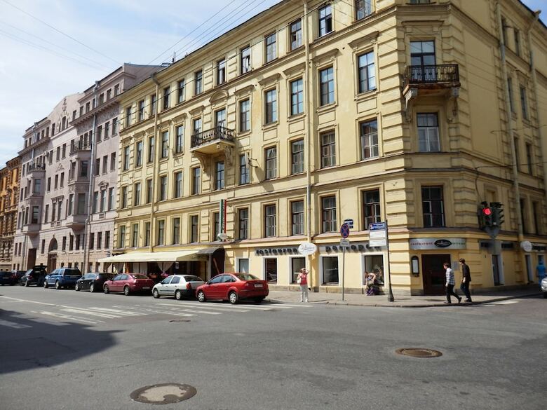 Feelathome Apartments On Millionnaya