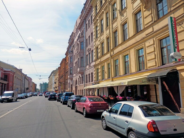 Feelathome Apartments On Millionnaya