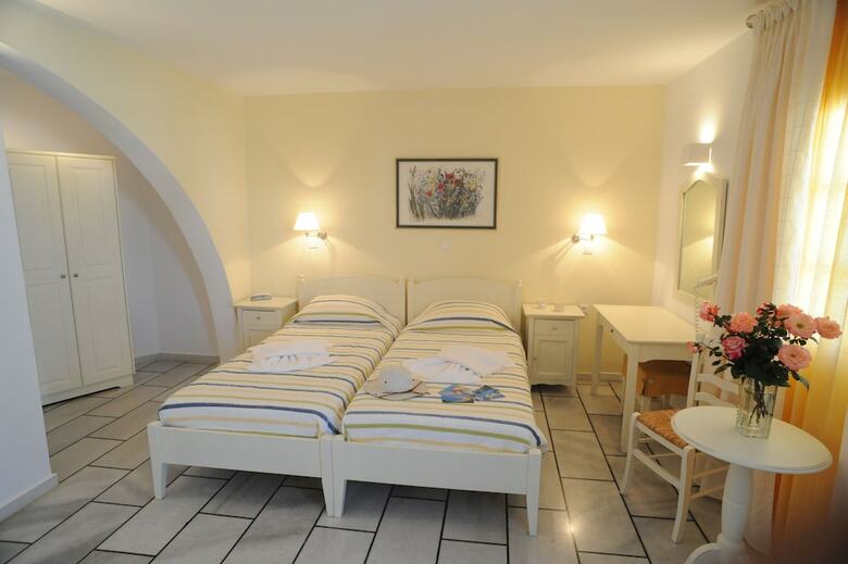 Hotel Lianos Village