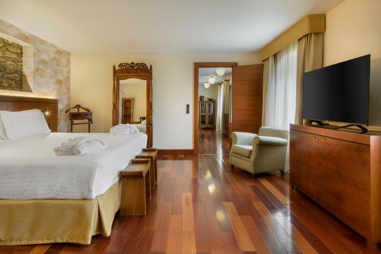 Hotel Monasterio De Bolta�a