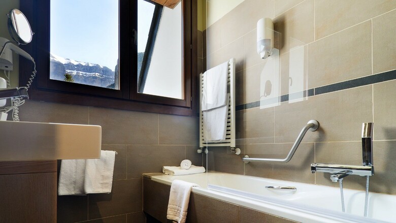 Hotel Silken Ordesa