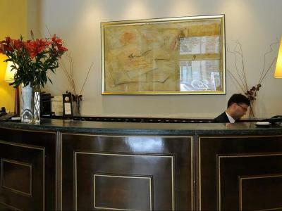 Hotel Roger De Lluria
