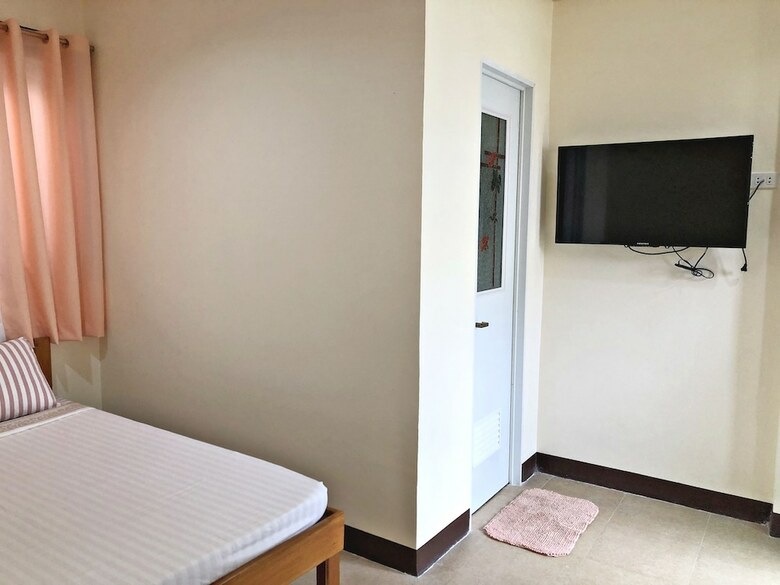 Bed & Breakfast Racadisson Tourist Inn