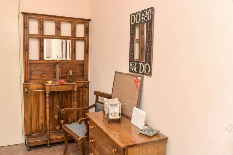 Cozy & Spacious Apartment In Central
