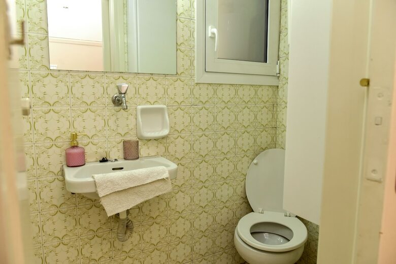 Cozy & Spacious Apartment In Central