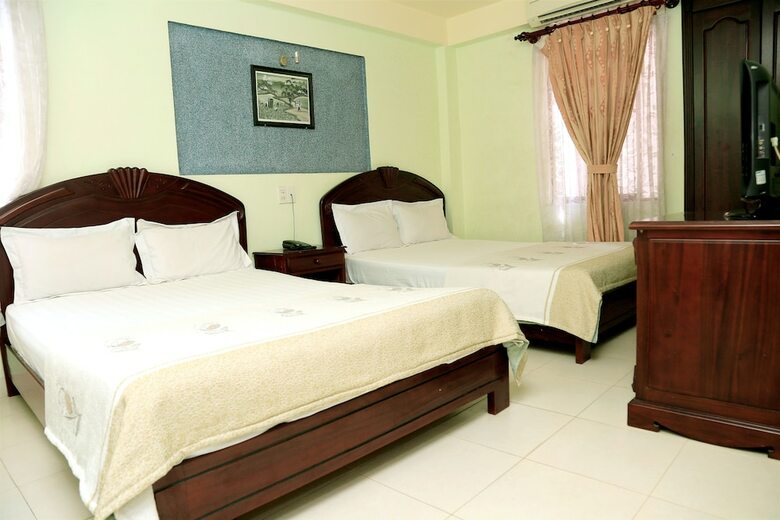 Quan Son 2 Hotel & Spa