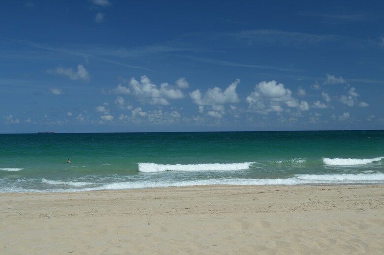 Ft. Lauderdale Beach Resort Hotel & Suites