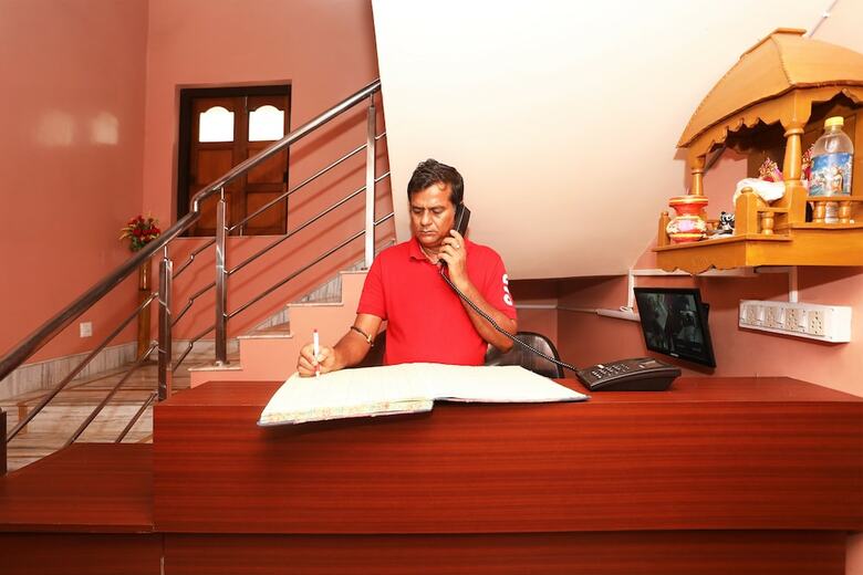 Hotel Oyo 14760 Swagath Guest House
