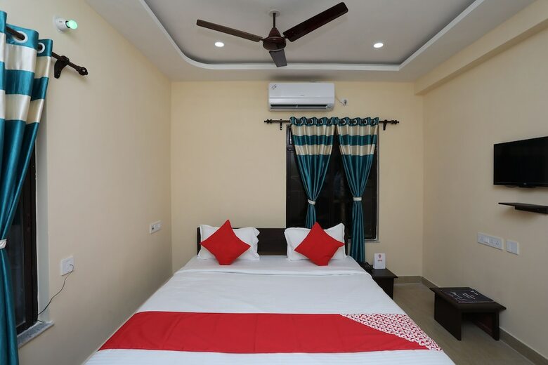 Hotel Oyo 17376 Hummingbird Inn