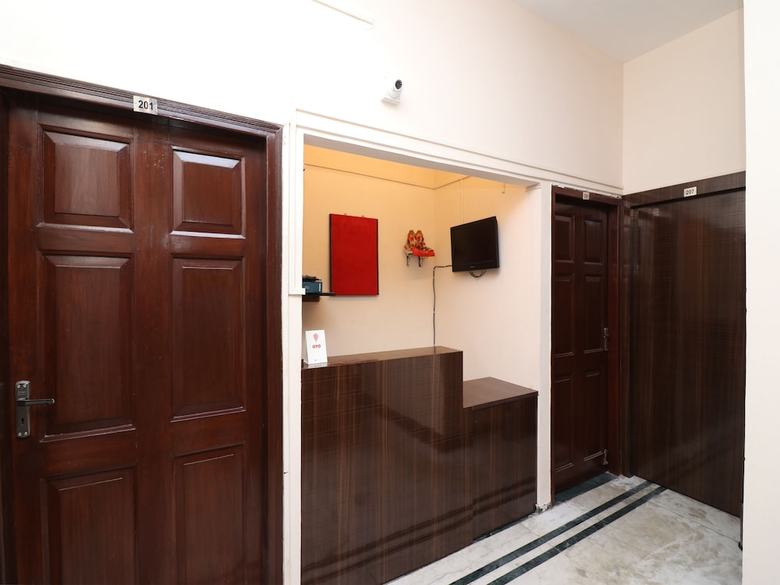 Hotel Oyo 23479 Studio Atrium