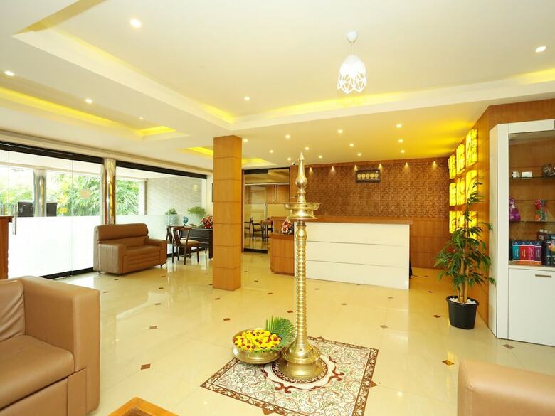 Apartamentos Oyo 16812 Hotel Padippurayil