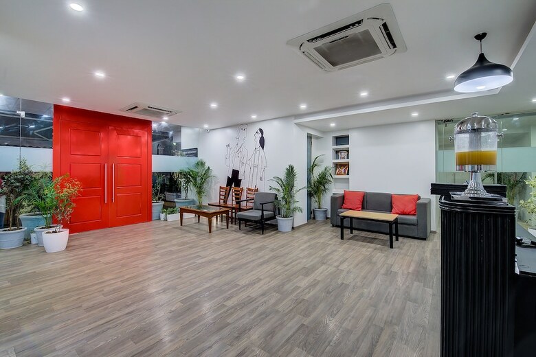 Hotel Oyo Townhouse 046 Khar West Station