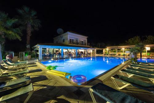 Kavos Plaza Hotel