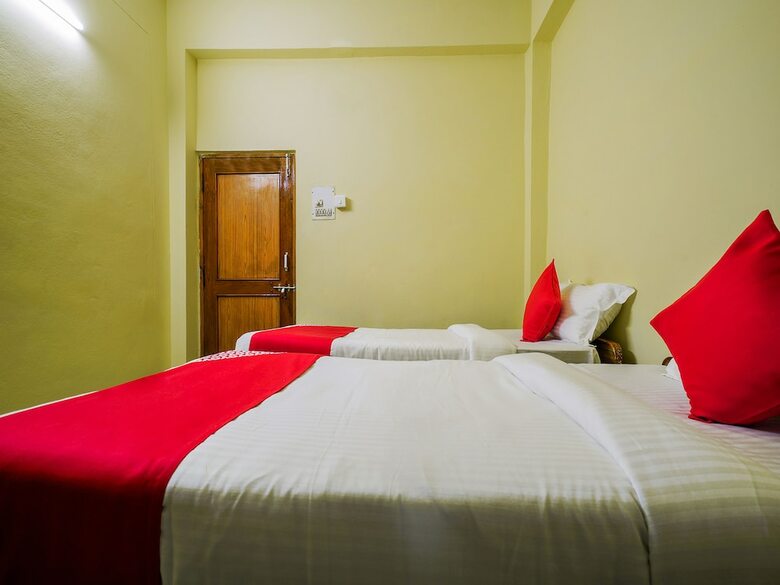 Hotel Oyo 19121 V G Guest House