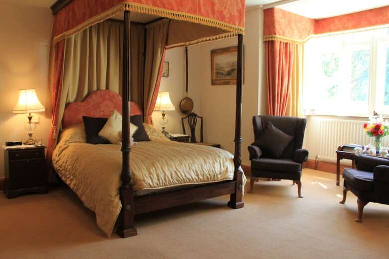 Bed & Breakfast Lullington House