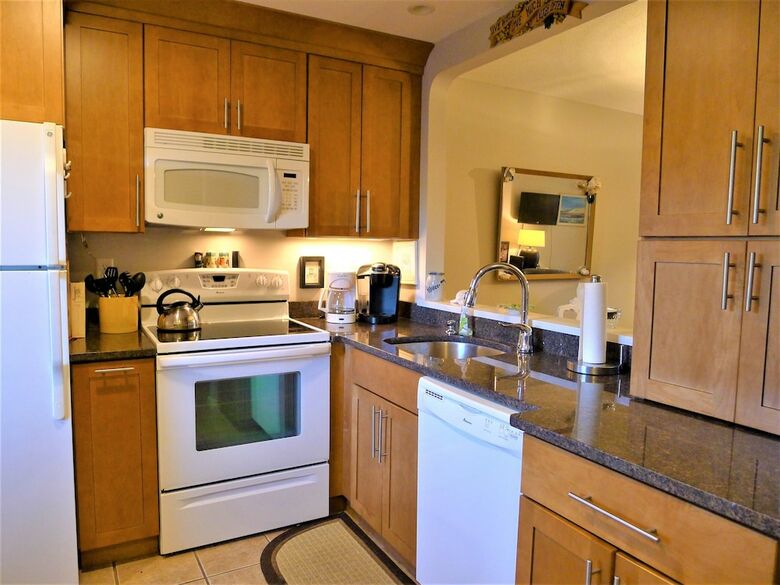 87 Chilton - 2 Bedroom Condo