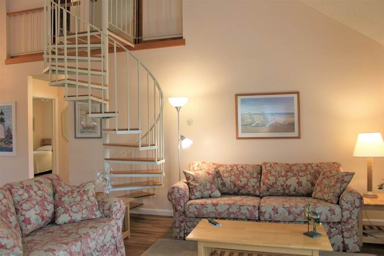 51 Middlecott - 2 Bedroom Condo