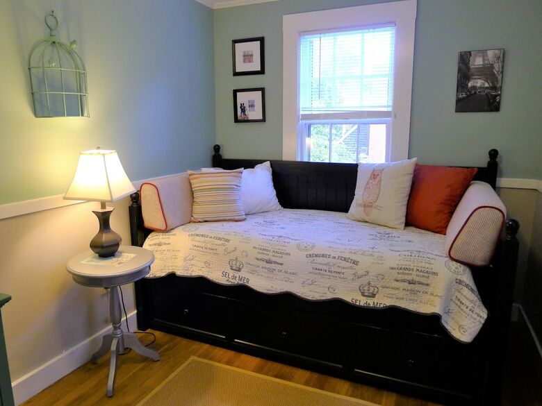 64 Rock Harbor - 3 Bedroom House