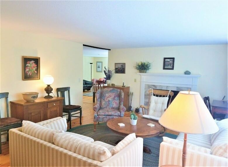 12 Areys - 4 Bedroom House