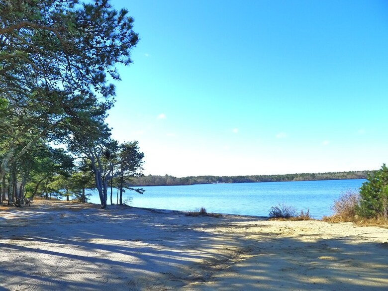 563 Pleasant Lake - 4 Bedroom House