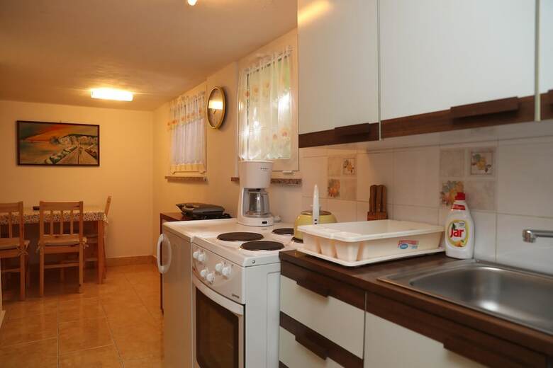 Apartments Knezovic