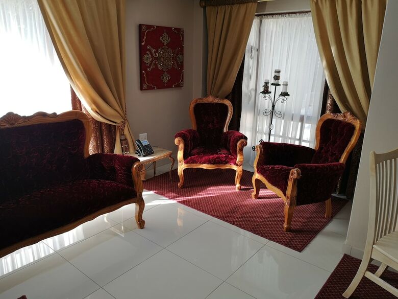 Excalibur Boutique Hotel