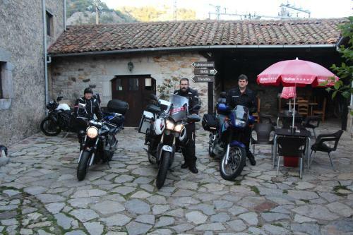 Hostal Centro De Turismo Rural Vegalion