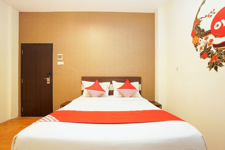 Hostal Oyo 275 Hotel Kita