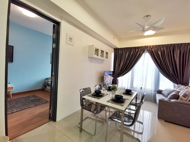 Tropicana 218 Suites