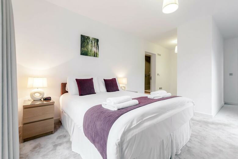 Roomspace Apartments -the Residence