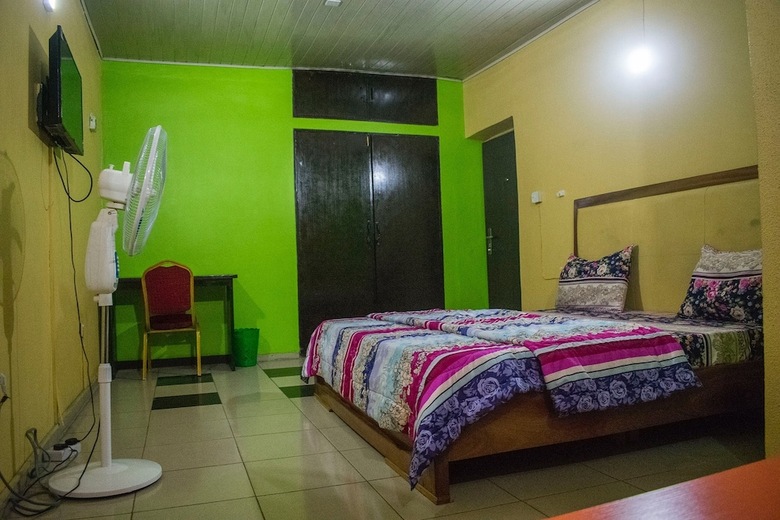Hotel Qosmic Residence