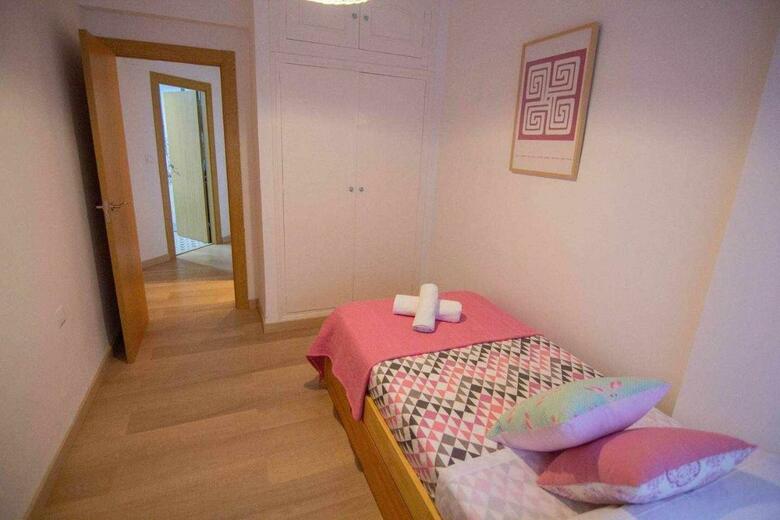 Apartamentos Habitahost Ram�n Y Cajal