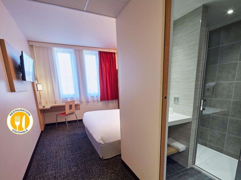 Hotel Kyriad Eco - Clermont Ferrand Estaing
