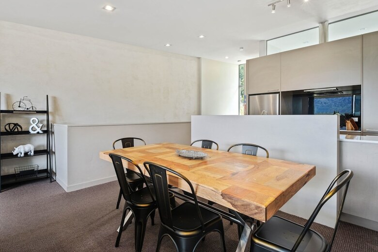 Scenic Queenstown Apartment